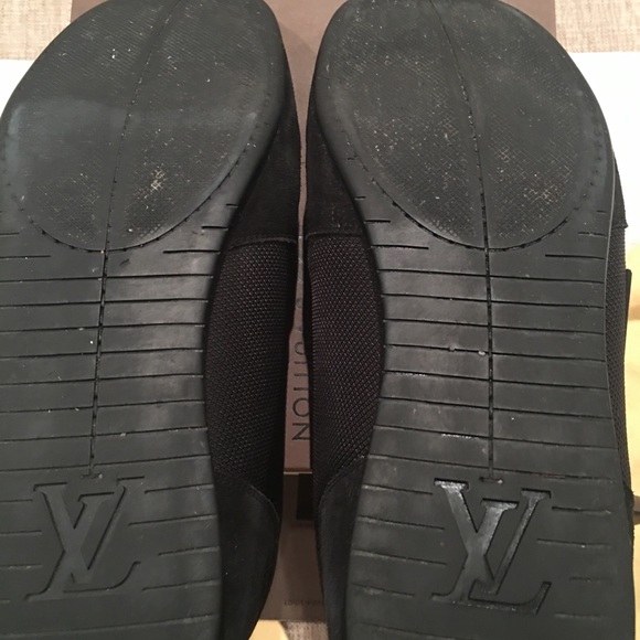 Louis Vuitton Black Suede-trimmed Mesh Initiales - Picture 8 of 9